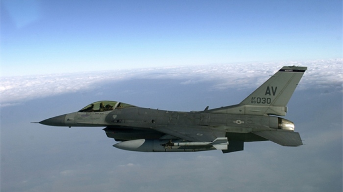 МО: Нидерландия не е предлагала да ни изпрати F-16 срещу МиГ-29 за Украйна